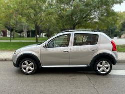 Gris / plata Usado 2011 Dacia Sandero Stepway Berlina | 6450 € (Precio justo)