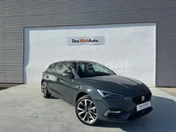 Azul Nuevo 2025 Seat Leon FR Berlina | 23.500 € (Precio justo)