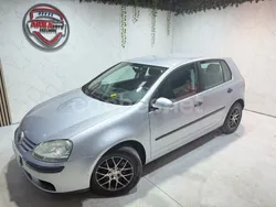 Gris / plata Usado 2007 VW Golf V Berlina | 4990 € (Buen precio)