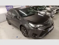 Gris Usado 2016 Toyota Avensis Advance Berlina | 9990 € (Buen precio)
