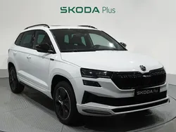 Blanco Nuevo 2025 Skoda Karoq SportLine SUV | 34.000 € (Un poco caro)