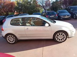 Gris / plata Usado 2006 VW Golf V Sportline Berlina | 2500 € (Buen precio)