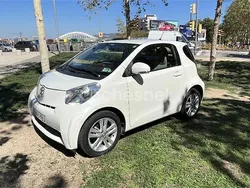 Blanco Usado 2011 Toyota iQ Multidrive S Utilitario | 10.000 € (Caro)