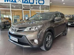 Marrón Usado 2015 Toyota RAV4 Executive SUV | 22.900 € (Caro)
