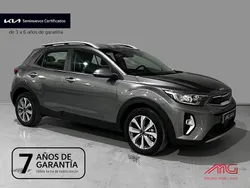 Gris Usado 2024 Kia Stonic SUV | 20.362 € (Precio justo)