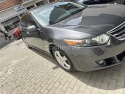 Granate Usado 2009 Honda Accord Executive Berlina | 8000 €