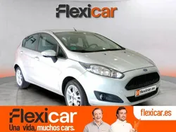 Gris / plata Usado 2017 Ford Fiesta Trend Utilitario | 8390 € (Precio justo)