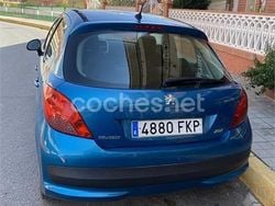 Azul Usado 2007 Peugeot 207 Berlina | 2650 € (Precio justo)