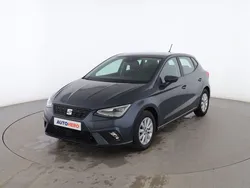 Gris Usado 2021 Seat Ibiza Style Plus Berlina | 13.999 € (Buen precio)