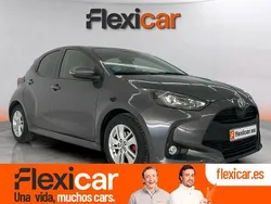 Gris Usado 2021 Toyota Yaris Edition Berlina | 15.990 € (Un poco caro)