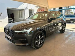 Gris / plata Usado 2021 Volvo XC60 R-Design SUV | 28.500 € (Precio justo)