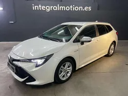 Blanco Usado 2020 Toyota Corolla Active Familiar | 20.900 € (Un poco caro)