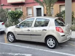 Usado 2006 Renault Clio II Authentique Berlina | 2499 € (Un poco caro)