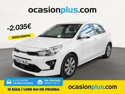 Blanco Usado 2023 Kia Rio Berlina | 15.350 € (Precio justo)