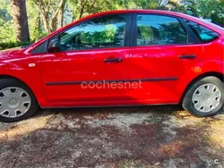 Rojo Usado 2006 Ford Focus Business Edition Berlina | 2850 € (Precio justo)