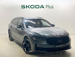 Gris / plata Usado 2025 Skoda Superb SportLine Familiar | 46.900 €