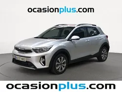 Gris plata Usado 2024 Kia Stonic SUV | 18.182 € (Buen precio)
