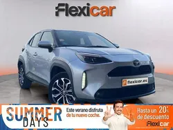 Gris Usado 2024 Toyota Yaris Hybrid Active | 27.250 €