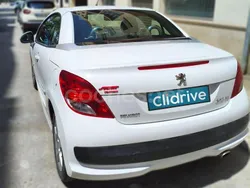 Blanco Usado 2010 Peugeot 207 CC Descapotable | 5990 € (Precio justo)