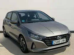 Gris / plata Usado 2022 Hyundai i20 Berlina | 13.800 € (Precio justo)