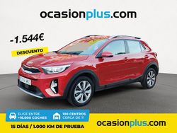 Rojo Usado 2023 Kia Stonic SUV | 16.990 € (Precio justo)