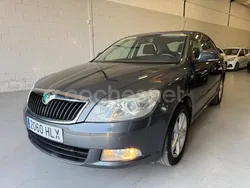 Gris / plata Usado 2012 Skoda Octavia Family Berlina | 6690 € (Precio justo)