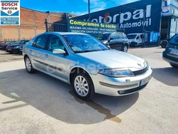 Gris / plata Usado 2002 Renault Laguna II Dynamique Berlina | 3850 € (Caro)