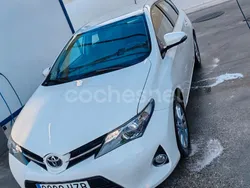 Blanco Usado 2014 Toyota Auris Active Berlina | 5900 € (Precio justo)