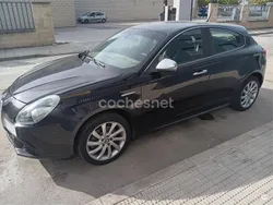 Negro Usado 2012 Alfa Romeo Giulietta Distinctive Utilitario | 5000 € (Precio justo)