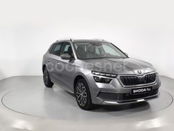 Gris Usado 2022 Skoda Kamiq Style SUV | 20.900 € (Un poco caro)