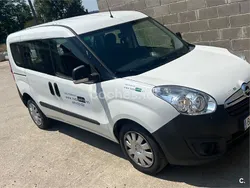 Blanco Usado 2012 Opel Combo Cosmo Monovolumen | 8900 €