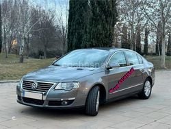 Gris / plata Usado 2008 VW Passat Highline Berlina | 8300 € (Precio justo)