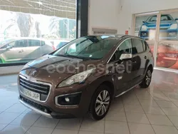 Marrón Usado 2015 Peugeot 3008 Access Berlina | 5999 € (Buen precio)
