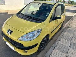 Gris / plata Usado 2005 Peugeot 1007 Utilitario | 3500 € (Precio justo)