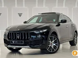 Negro Usado 2017 Maserati Levante SUV | 41.900 € (Buen precio)