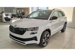Blanco Nuevo 2024 Skoda Karoq SportLine SUV | 32.490 € (Precio justo)