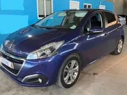 Usado 2016 Peugeot 208 Active Utilitario | 9350 € (Un poco caro)