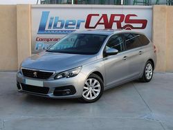 Gris Usado 2020 Peugeot 308 Style Familiar | 9990 € (Precio justo)
