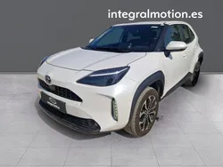 Blanco Usado 2024 Toyota Yaris Cross Active SUV | 26.900 € (Caro)
