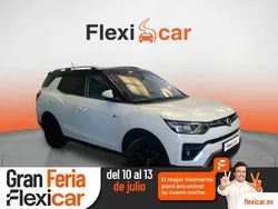 Blanco Usado 2022 Ssangyong Tivoli Limited SUV | 18.290 € (Precio justo)