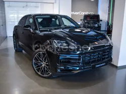 Negro Usado 2025 Porsche Cayenne SUV | 138.900 €
