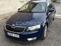 Azul Usado 2014 Skoda Octavia Elegance Familiar | 9100 € (Precio justo)