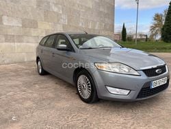 Gris / plata Usado 2008 Ford Mondeo Titanium Berlina | 3999 € (Buen precio)
