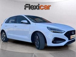 Blanco Usado 2024 Hyundai i30 Berlina | 17.390 € (Precio justo)