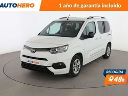 Amarillo Usado 2022 Toyota Proace Active Van | 20.570 €