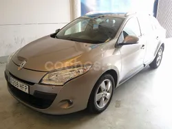 Gris / plata Usado 2011 Renault Mégane GrandTour Dynamique Familiar | 4890 € (Precio justo)