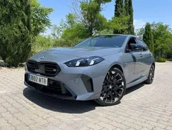 Gris Usado 2024 BMW M135 Comfort Edition Utilitario | 54.990 € (Precio justo)