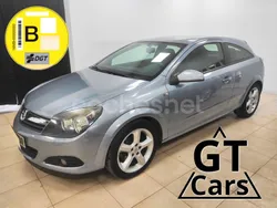 Gris / plata Usado 2006 Opel Astra GTC Sport Berlina | 4390 € (Precio justo)