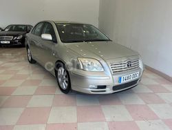 Gris / plata Usado 2004 Toyota Avensis Sol Berlina | 5300 € (Un poco caro)