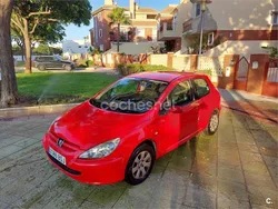 Rojo Usado 2002 Peugeot 307 Berlina | 2150 € (Buen precio)